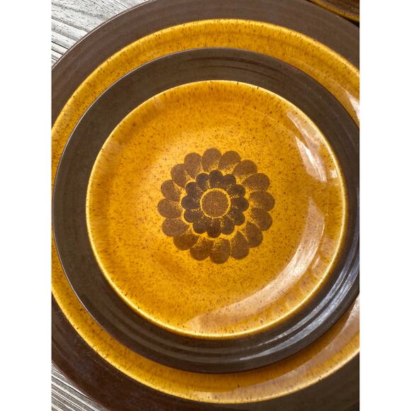 Vintage Homer Laughlin, Apollo, Stoneware, 4 Dinner and 4 Salad Plates, 8 pieces - Picture 2 of 8